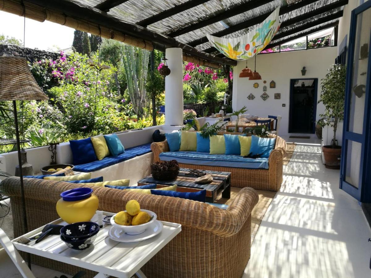 La Rosamarina Hotell Stromboli Exteriör bild