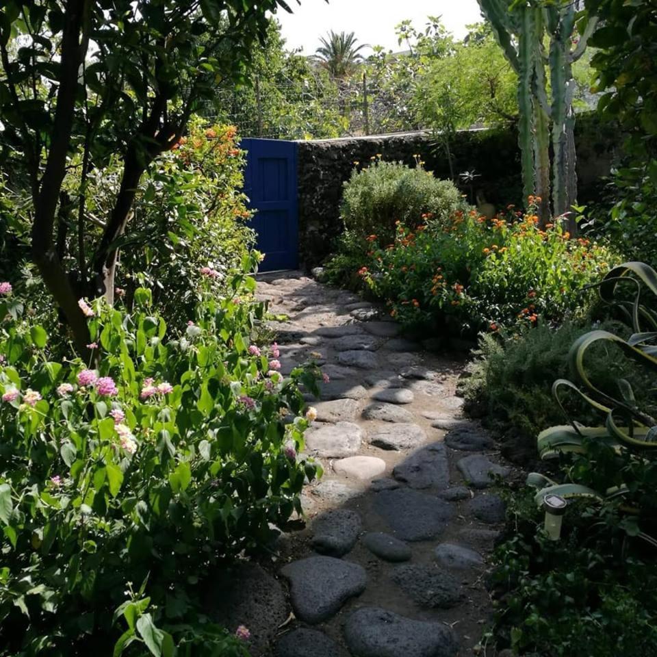 La Rosamarina Hotell Stromboli Exteriör bild