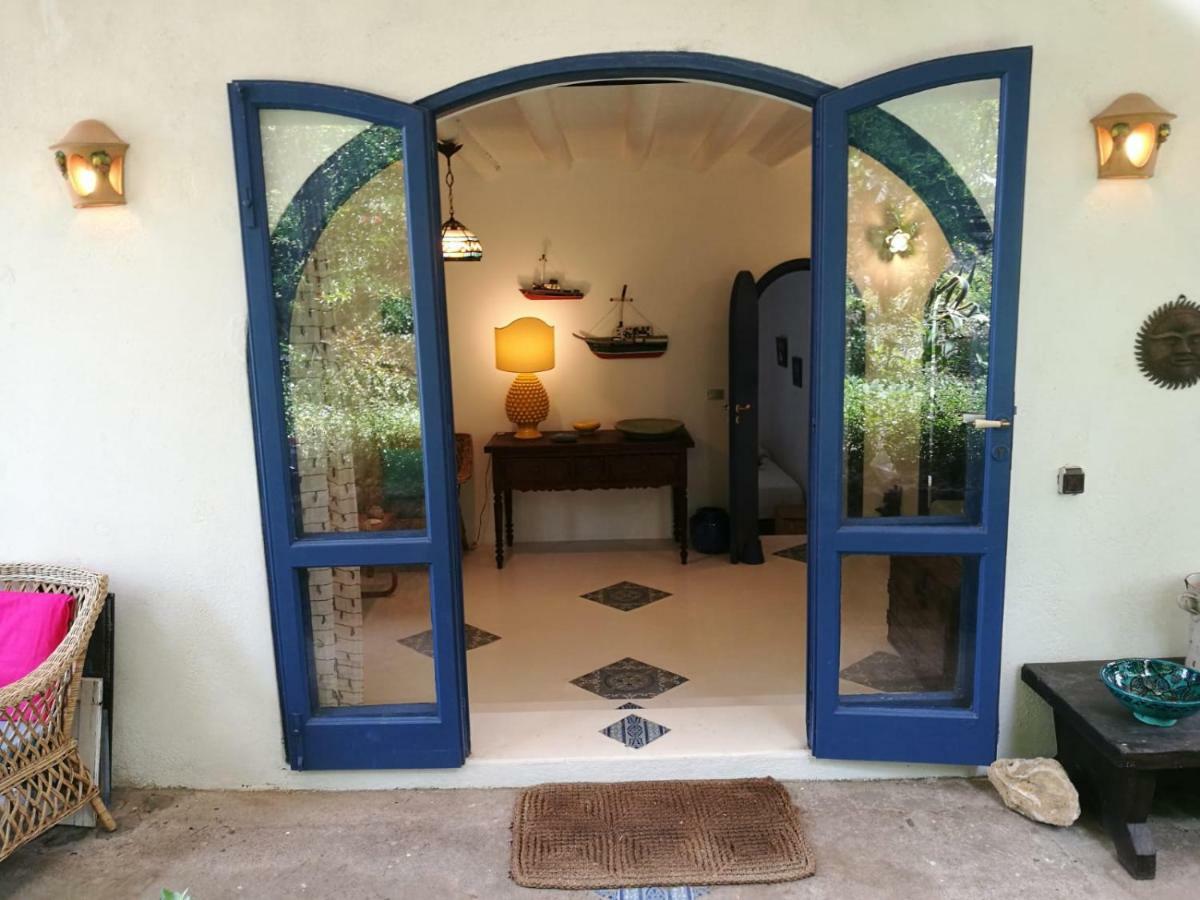 La Rosamarina Hotell Stromboli Exteriör bild