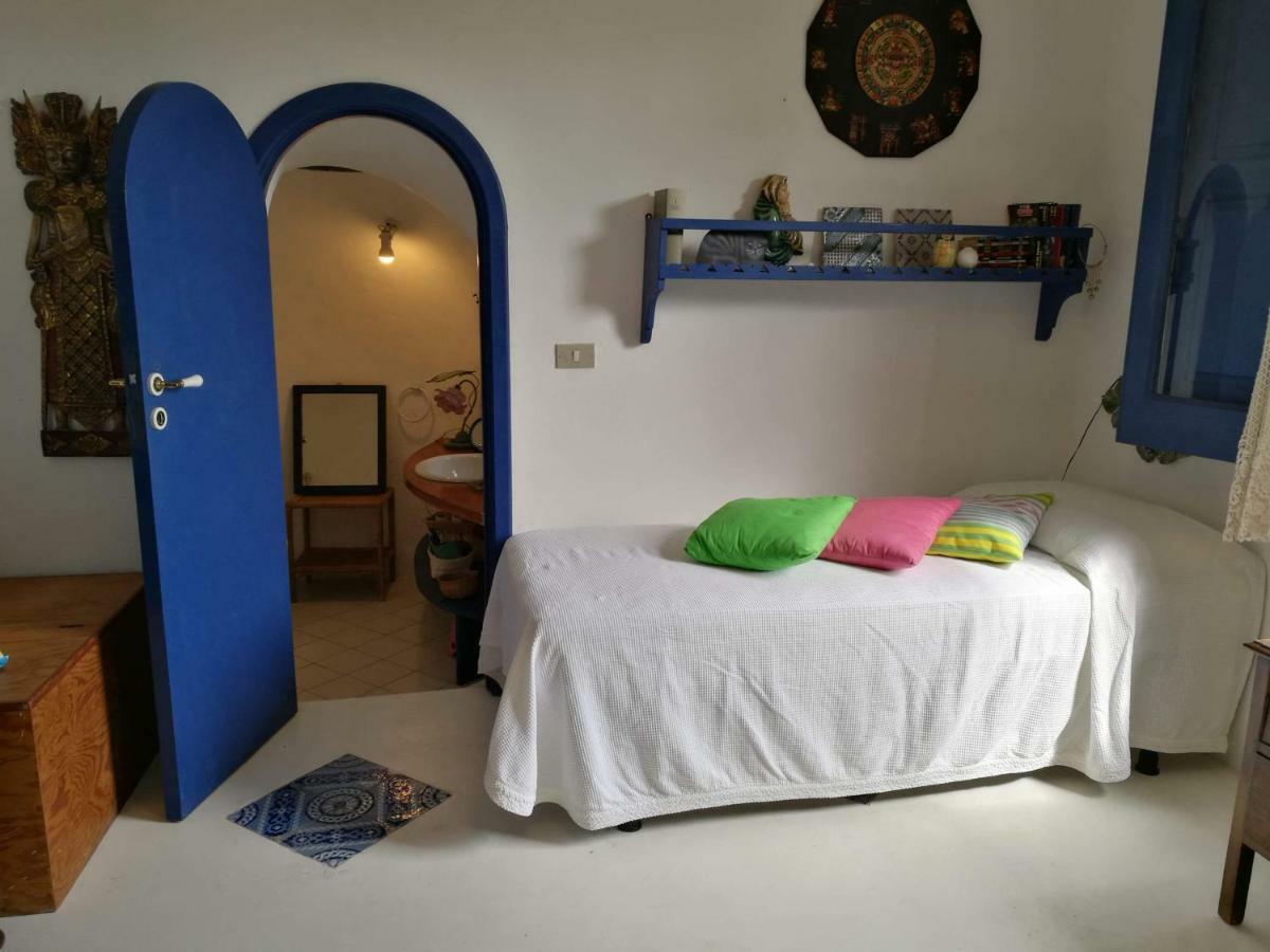La Rosamarina Hotell Stromboli Exteriör bild
