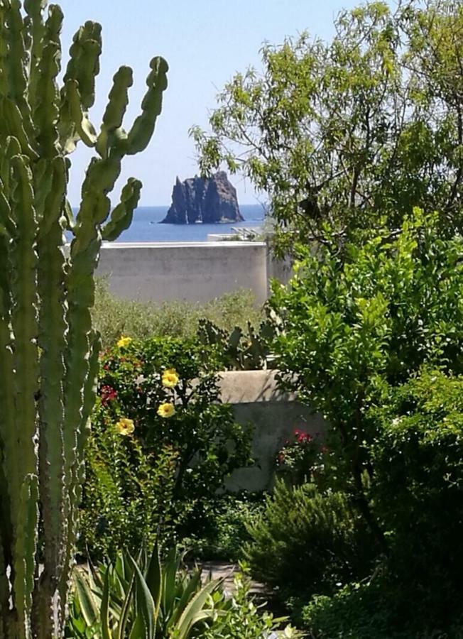 La Rosamarina Hotell Stromboli Exteriör bild