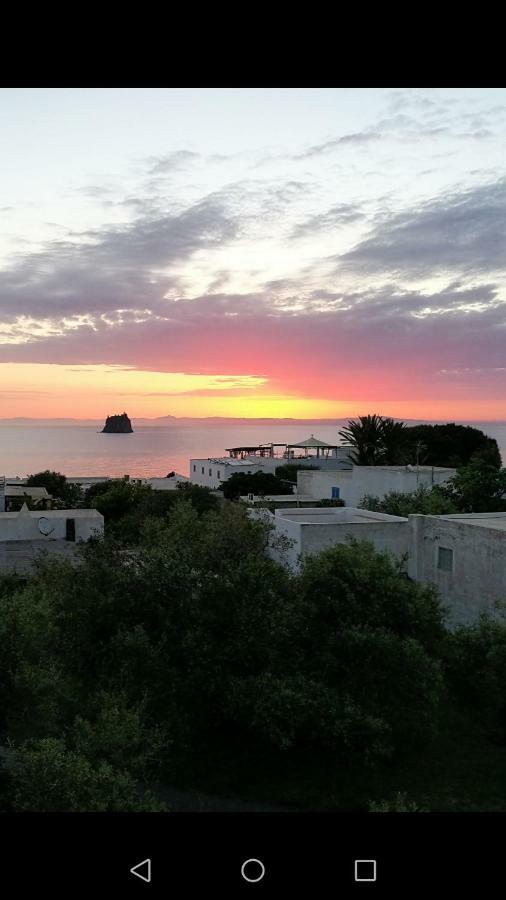 La Rosamarina Hotell Stromboli Exteriör bild