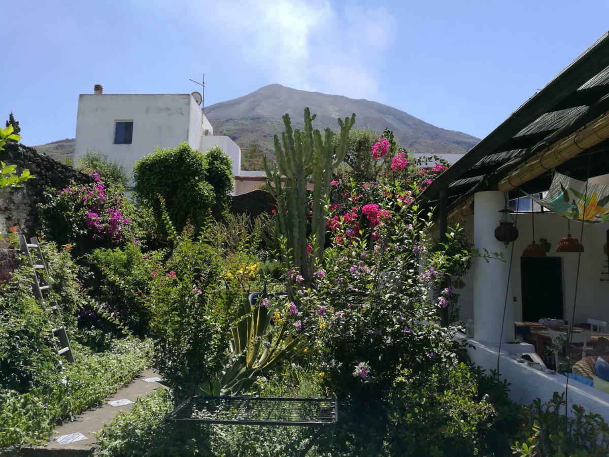 La Rosamarina Hotell Stromboli Exteriör bild