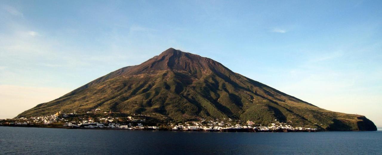 La Rosamarina Hotell Stromboli Exteriör bild